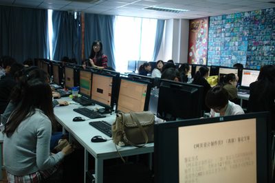 我院舉辦國(guó)家高級(jí)職業(yè)資格認(rèn)證培訓(xùn)